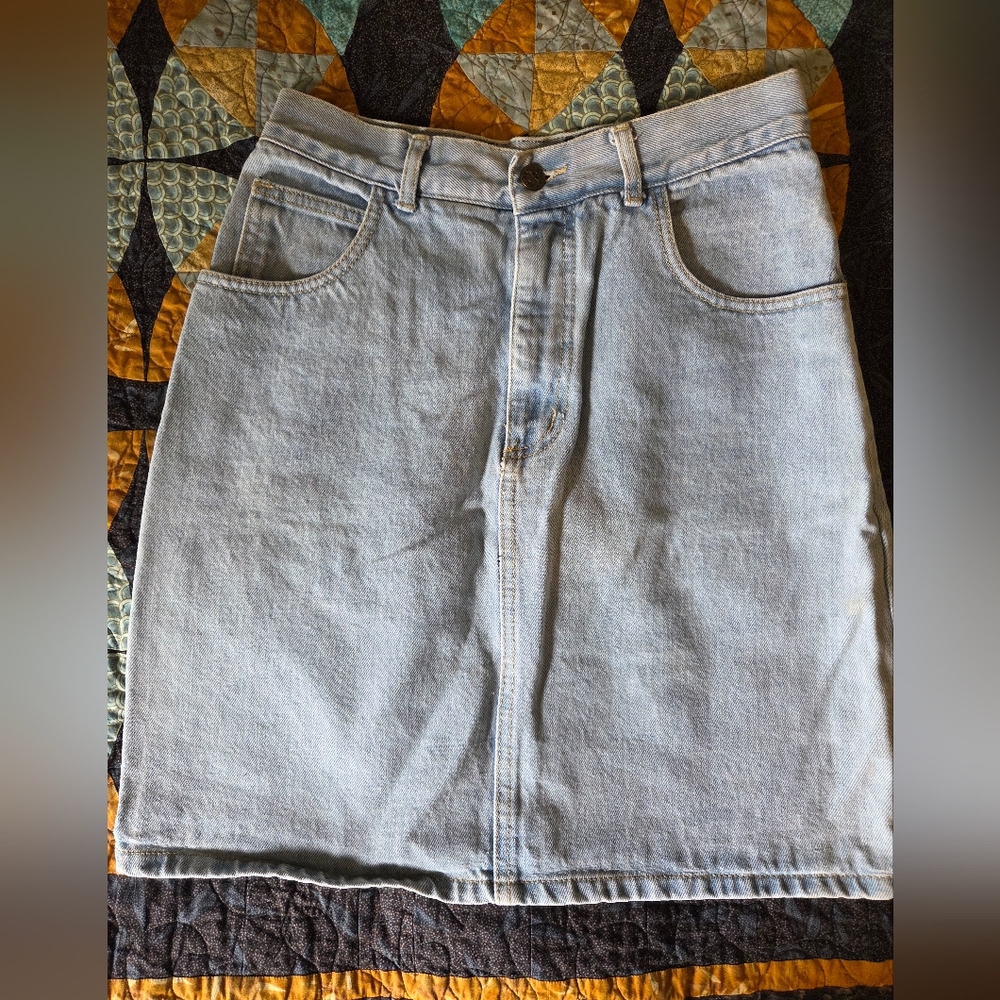Guess Light Wash Denim Pencil Skirt